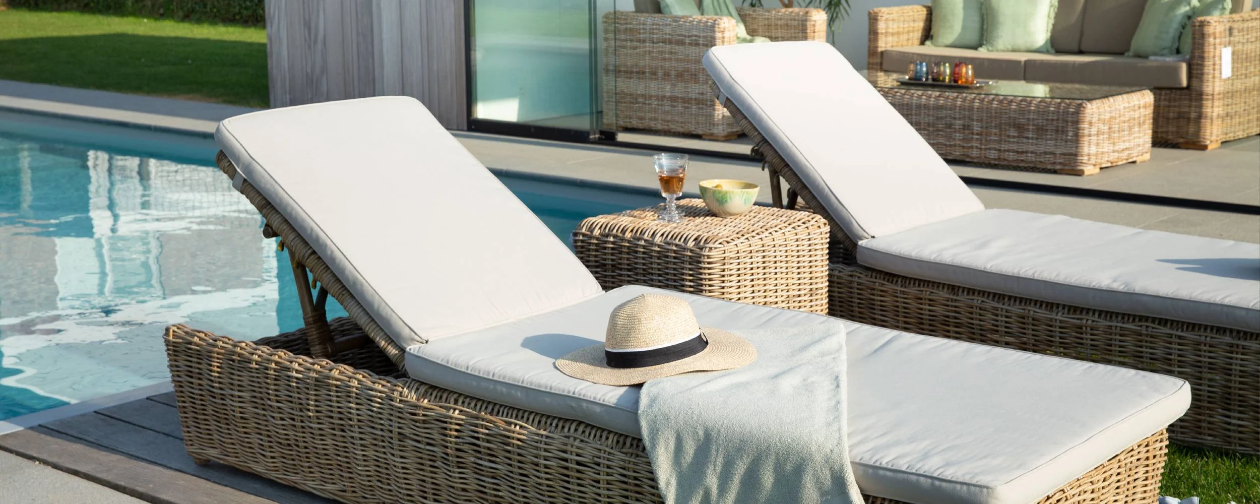 Balinese Wicker Chaise Lounge